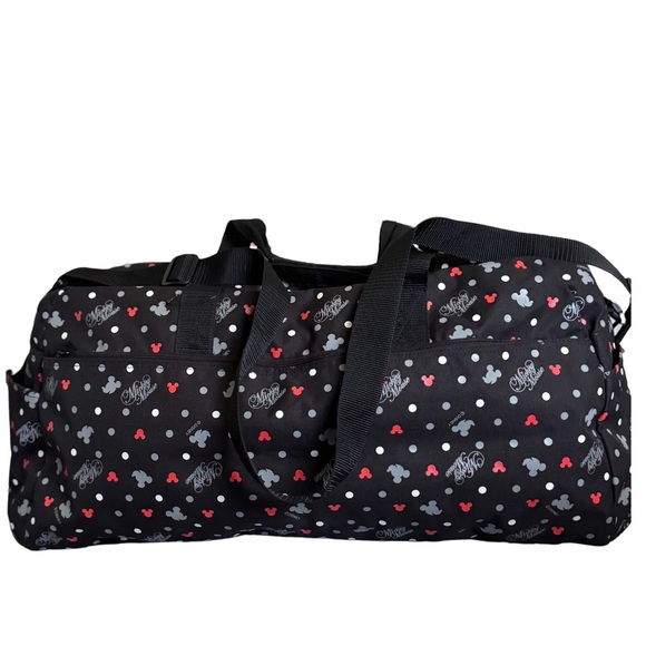 Mickey Mouse Handbags - ❣️❣️SOLD❣️❣️ 🎉Host Pick 🎉 ❤️🖤NWOT MICKEY MOUSE Duffle Bag❤️🖤